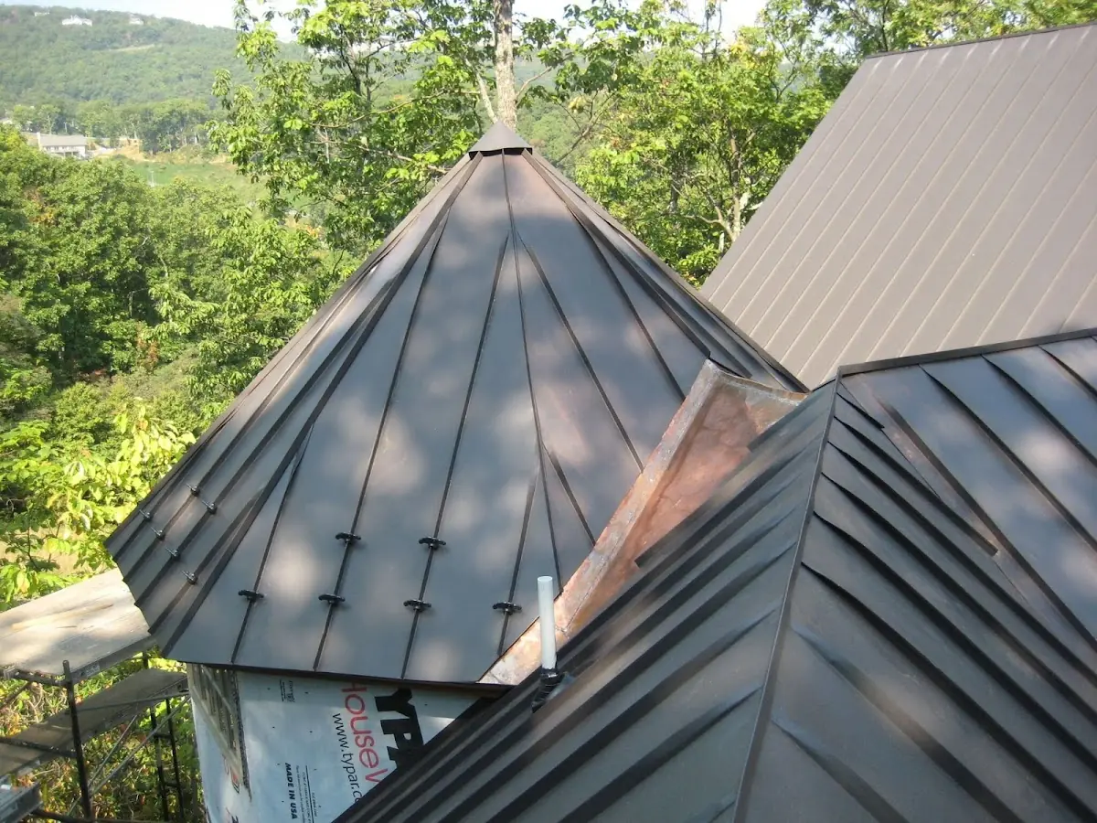 Professional Roof Tarp Installation by Craftsman Roofing in Arcade
